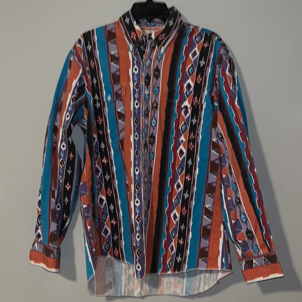 Vintage 90s Men’s Wrangler button up. Minimal Wear.